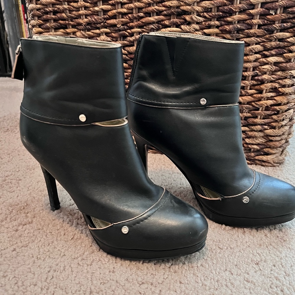 Elaine Turner Cutout Booties